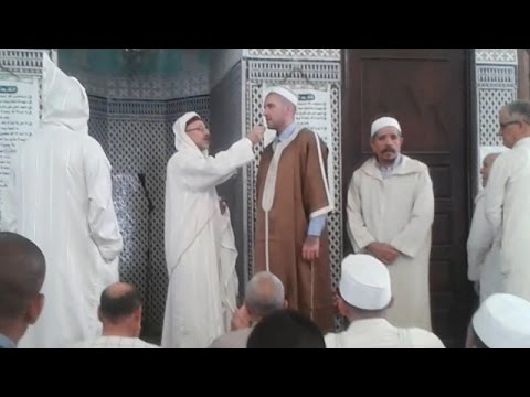 فرنسيّ يشهر إسلامه في جامع الإمام مالك