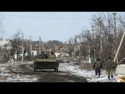 الرئيس الأوكراني يعلن سقوط مدينة ديبالتسيفي