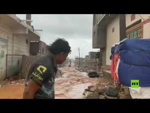 شاهد إعصار جاتي يضرب جزيرة سقطرى اليمنية قدامًا من الصومال