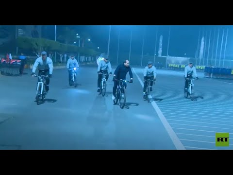 شاهد الرئيس المصري يتفقد مقر الكلية الحربية