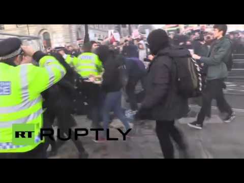 اشتباكات بين الشرطة والطلاب خلال مظاهرة وسط لندن