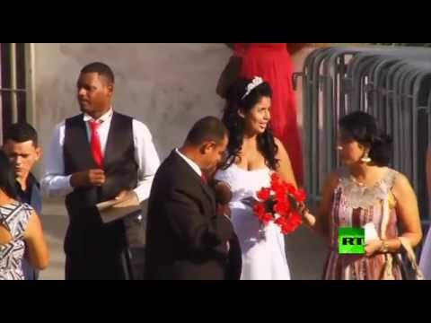 4000 عروس وعريس يزفون في ريودي جانيرو