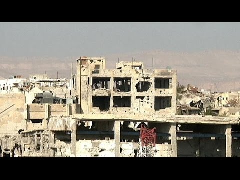 شاهد مقتل عشرات المدنيين في غارات لقوات النظام في سورية